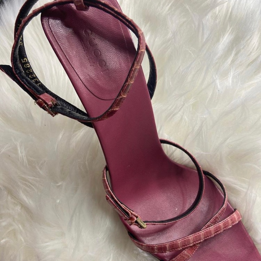 Pink Gucci Heels